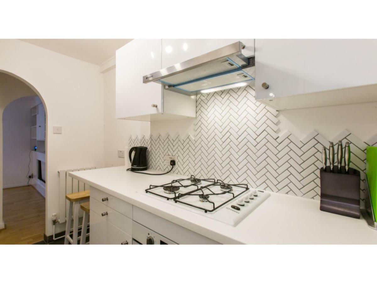 Elegant 1Bdr W/Private Garden In Vibrant Brightonアパートメント エクステリア 写真
