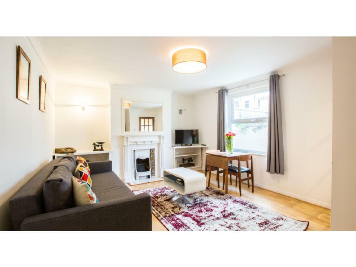 Elegant 1Bdr W/Private Garden In Vibrant Brightonアパートメント エクステリア 写真